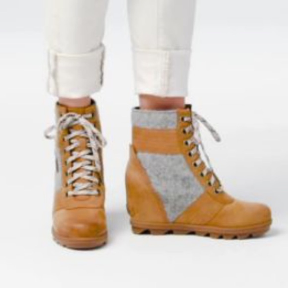 New! Sorel Lexie Wedge Lace Up Waterproof Leather Felt Boot - Camel Brown & Gray - Picture 9 of 11
